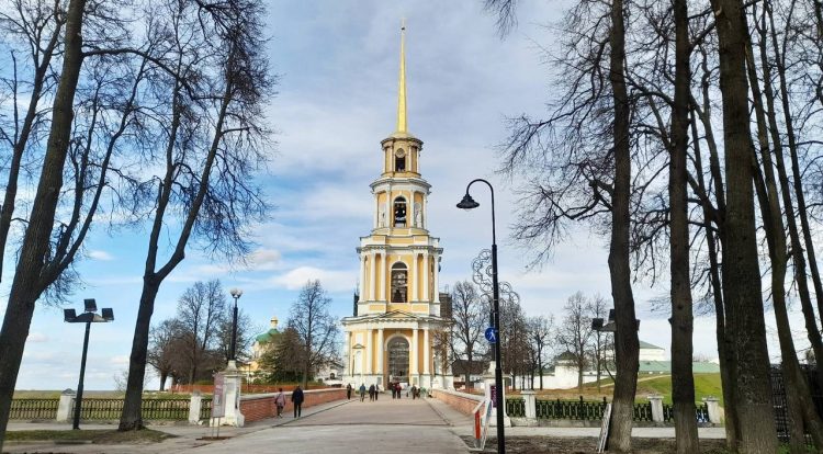 В районе Рязанского кремля выявили превышение ПДК сероводорода