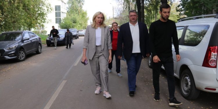 В Рязани прошла приемка отремонтированного участка дороги на улице Лизы Чайкиной В Рязани прошла приемка отремонтированного участка дороги на улице Лизы Чайкиной