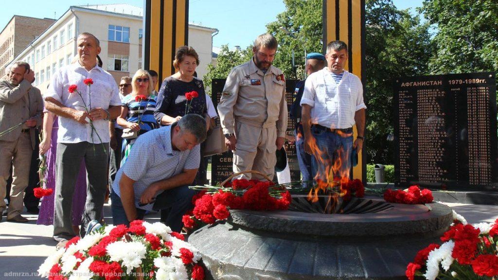 Горожане почтили память рязанцев, погибших в локальных войнах