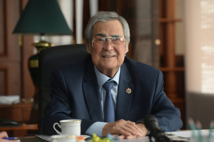 В возрасте 79 лет умер бывший губернатор Кемеровской области Аман Тулеев