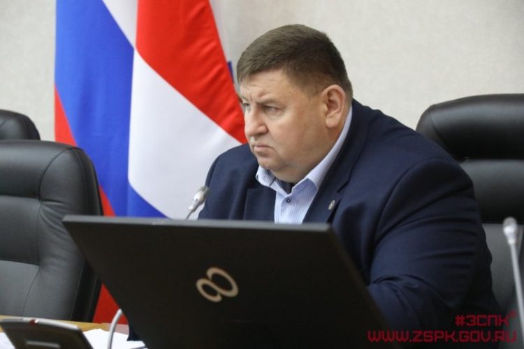 Российские чиновники едут воевать на СВО и в Курскую область