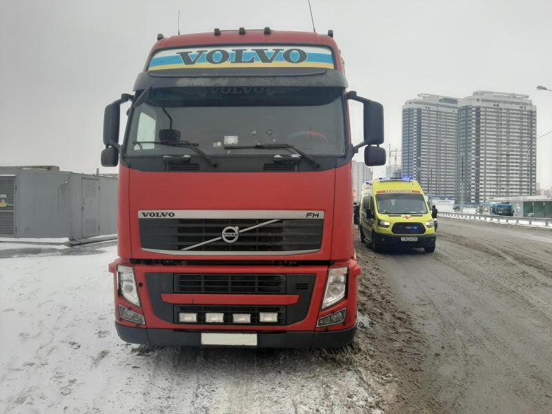 На Солотчинском шоссе в Рязани столкнулись два грузовика