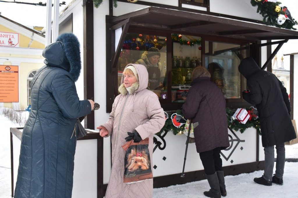 Губернатор Малков рассказал подробности открытия новогодней ярмарки в Торговом городке