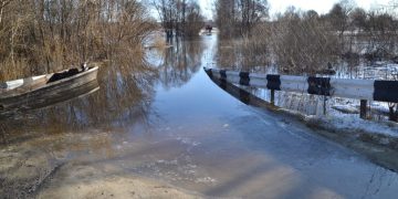 Ока достигла четырех метров. Паводок заливает мосты