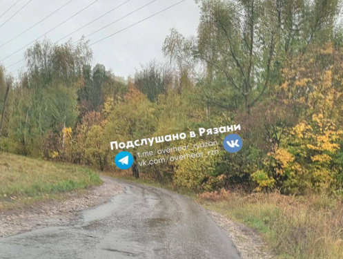 Жители деревни Ивановка Скопинского района пожаловались на разбитую дорогу