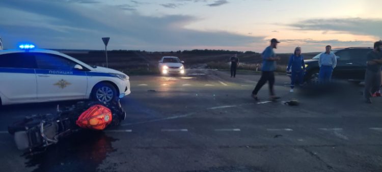 В ДТП в Пронском районе при столкновении грузовика и мотоцикла погиб 31-летний мужчина