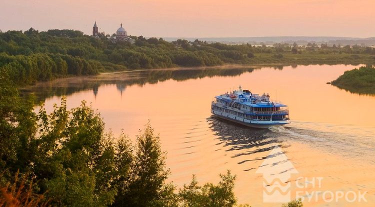 Открывается водная переправа через Оку