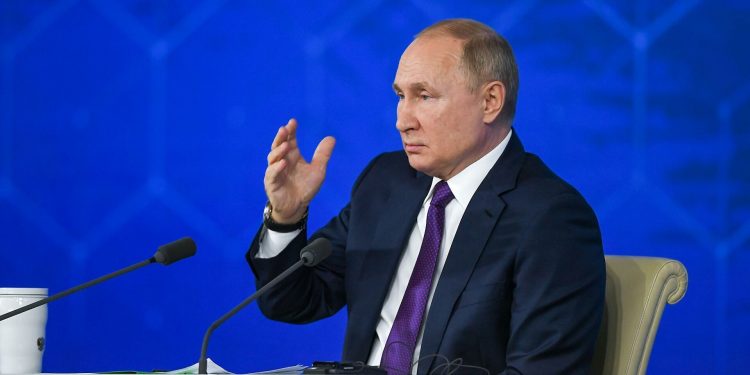 Песков: президент Путин проведет пресс-конференцию 14 декабря Песков: президент Путин проведет пресс-конференцию 14 декабря