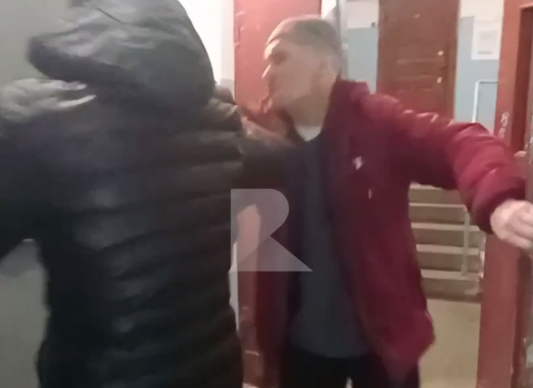 Рязанские подростки избили пенсионера