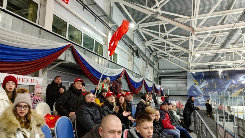 Хоккейная команда КПРФ снова на льду!