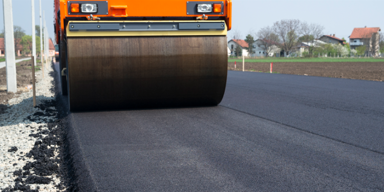 В Спасском районе отремонтировали 3,7 километра автодороги, ведущей к селу Огородниково В Спасском районе отремонтировали 3,7 километра автодороги, ведущей к селу Огородниково