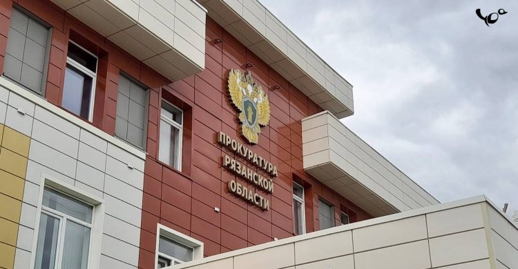 В Рязани судебные приставы списали со счета тезки-должника 31 тысячу рублей