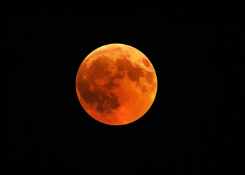 7 сентября рязанцы смогут увидеть в небе Кровавую Луну 7 сентября рязанцы смогут увидеть в небе Кровавую Луну