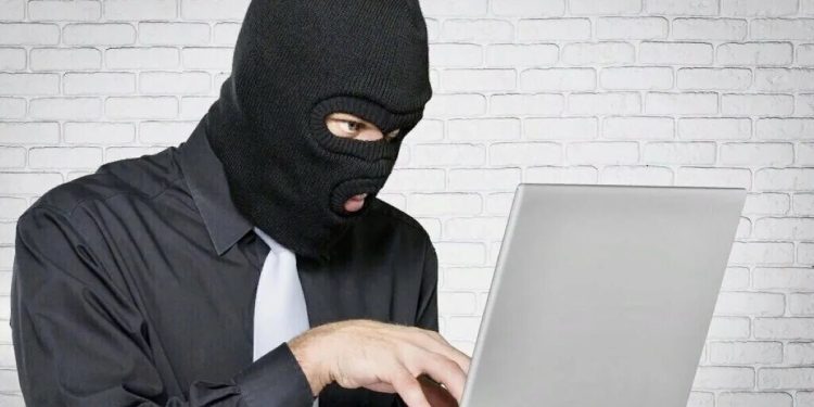 Россиян теперь обманывают через YouTube