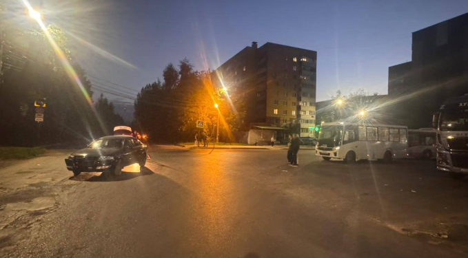 В ДТП на улице Новоселов пострадали два человека, в том числе 10-летний ребенок В ДТП на улице Новоселов пострадали два человека, в том числе 10-летний ребенок