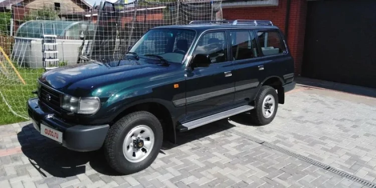 В Рязанском районе на продажу выставили Toyota Land Cruiser за 20 миллионов рублей