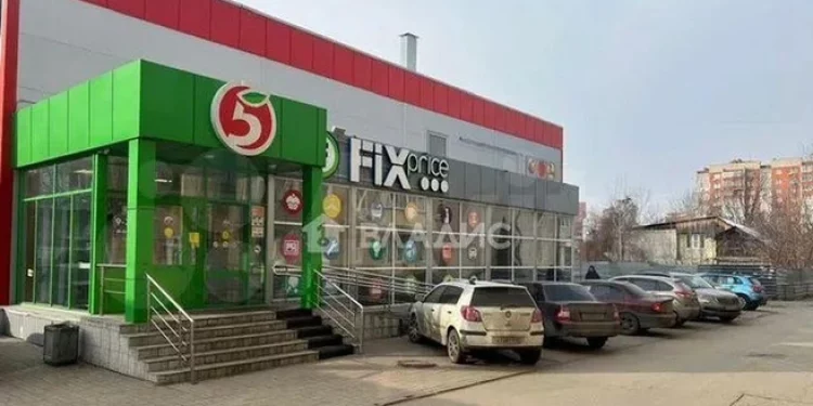 В Рязани на продажу выставили еще одну «Пятерочку» и магазин «Fix Price»