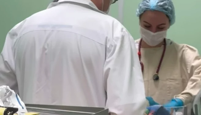 В Рязанском перинатальном центре показали перевозку младенца в реанимацию