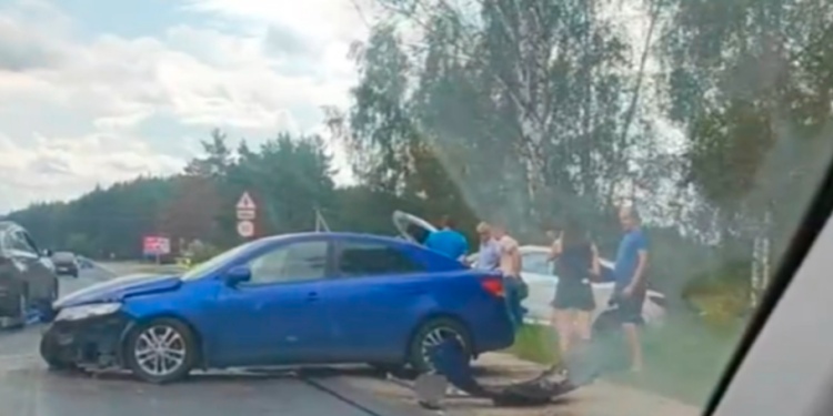 На Солотчинском шоссе 18 августа столкнулись две иномарки На Солотчинском шоссе 18 августа столкнулись две иномарки