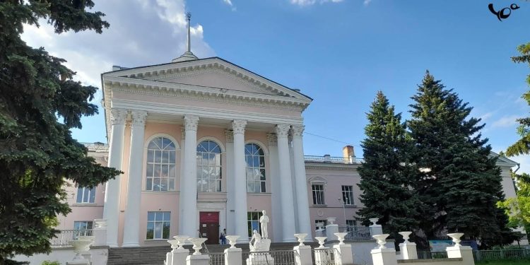 Губернатор Малков остался недоволен руководством рязанского Дворца детского творчества Губернатор Малков остался недоволен руководством рязанского Дворца детского творчества