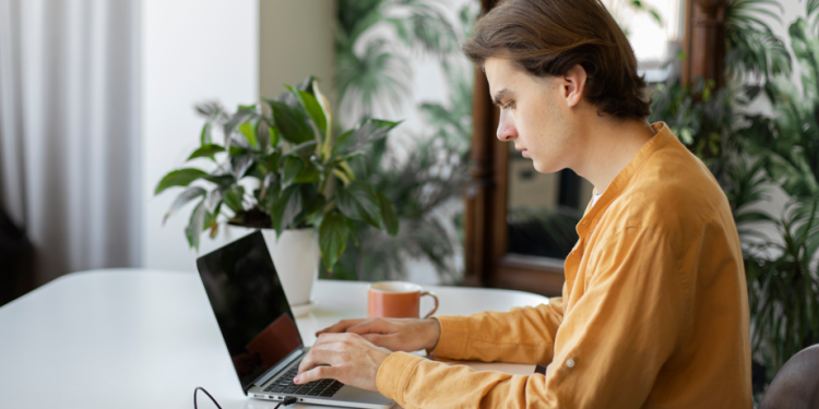 В Госдуме считают, что модель четырехдневной рабочей недели будет постепенно освоена