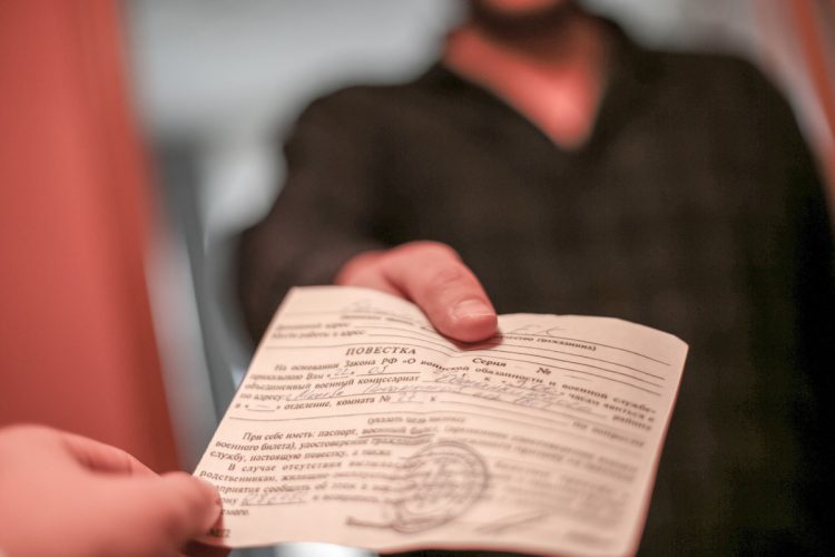 Пять мигрантов в Рязани получили повестки