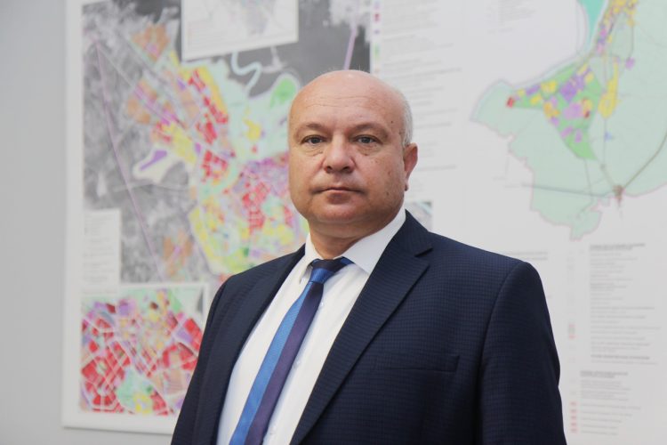 Префектом Московского района назначен бывший директор школы в Станькине Вячеслав Трусов