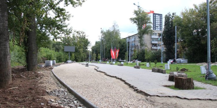 Работы по благоустройству на территории рязанского Гвардейского сквера завершат в октябре