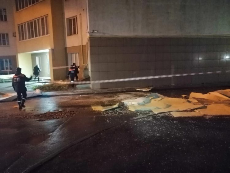 Рязанские спасатели обнаружили в квартире труп человека