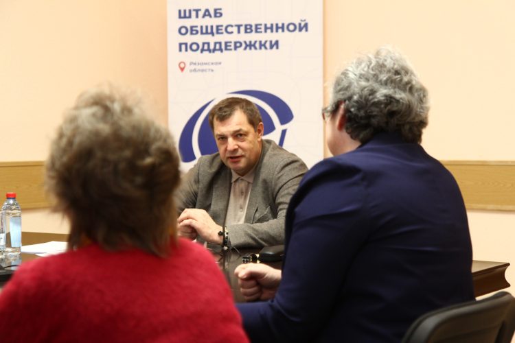 Рязанцы попросили Артемова переселить их из аварийного жилья