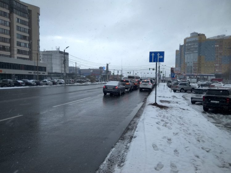 Мэрия: левый поворот с улицы Затинной на улицу Есенина отменен