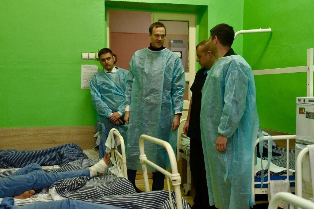 Рязанский губернатор Малков посетил военный госпиталь с ранеными на СВО бойцами