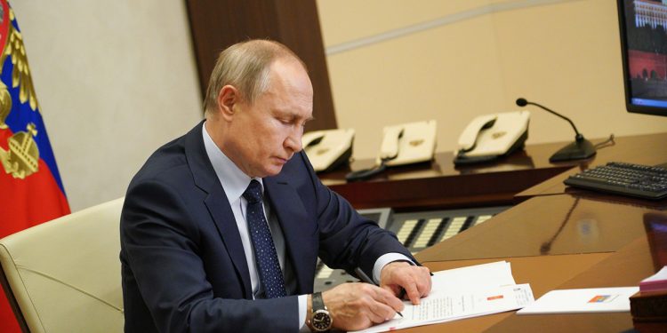 Президент Путин утвердил список требований для губернаторов, в том числе для Павла Малкова Президент Путин утвердил список требований для губернаторов, в том числе для Павла Малкова