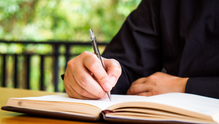 Актер Сергей Безруков заявил, что убежден в убийстве рязанского поэта Есенина