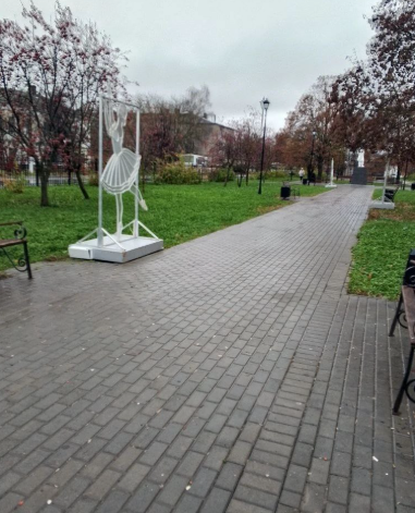 В рязанском Касимове устанавливают новогоднюю иллюминацию