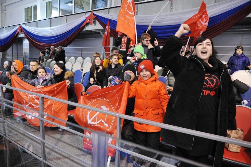 В Рязани ХК КПРФ дебютировала в Ночной хоккейной лиге