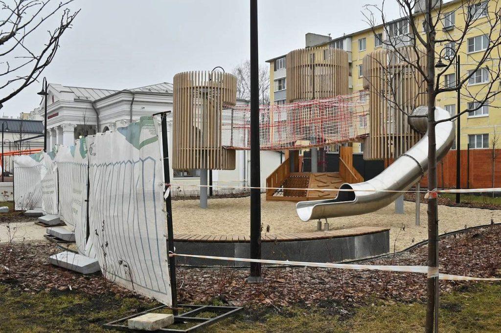 Губернатор Павел Малков посетил ключевые общественные пространства