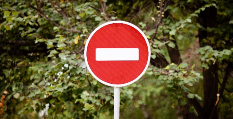 На улице Вокзальной до 20 октября перекрыли движение транспорта