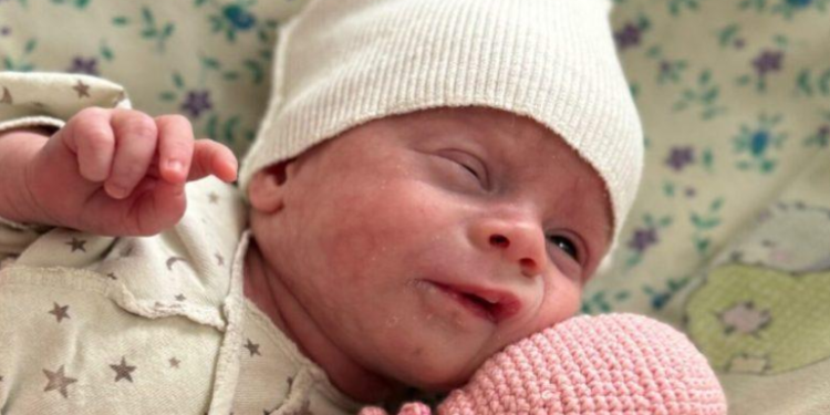 Недоношенную малышку, брошенную матерью в Рязанском перинатальном центре, назвали Верой