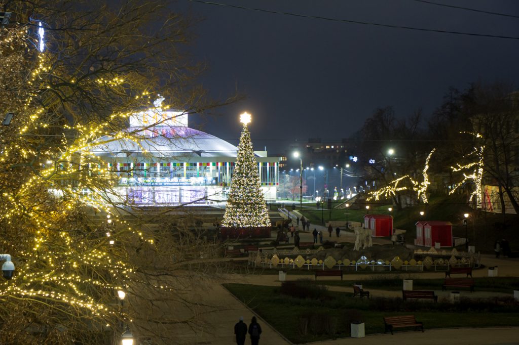 В мэрии Рязани объявили о подключении новогодней иллюминации на городских улицах