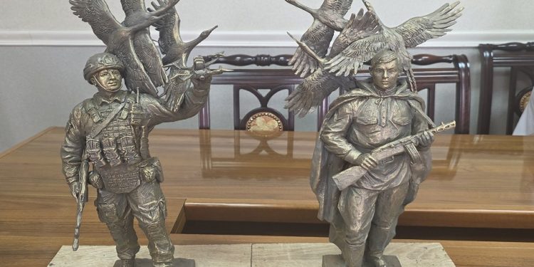 В Рязанской области установят памятники героям ВОВ и СВО с журавлями