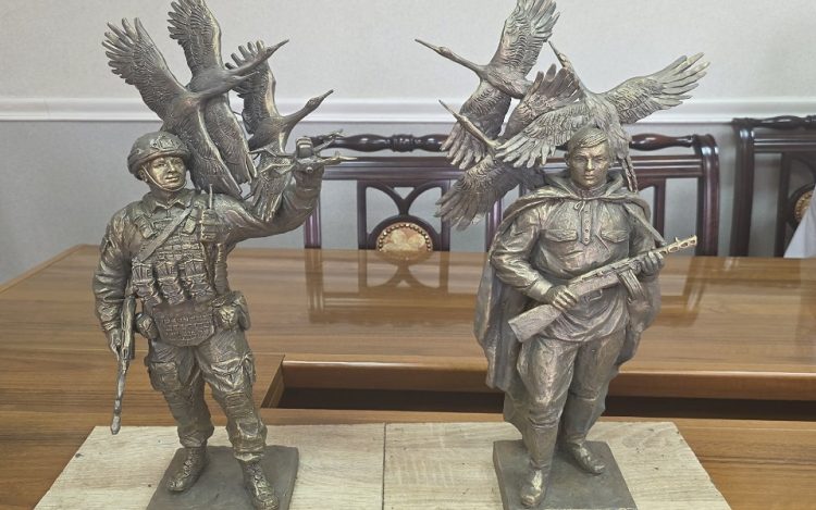 В Рязанской области установят памятники героям ВОВ и СВО с журавлями