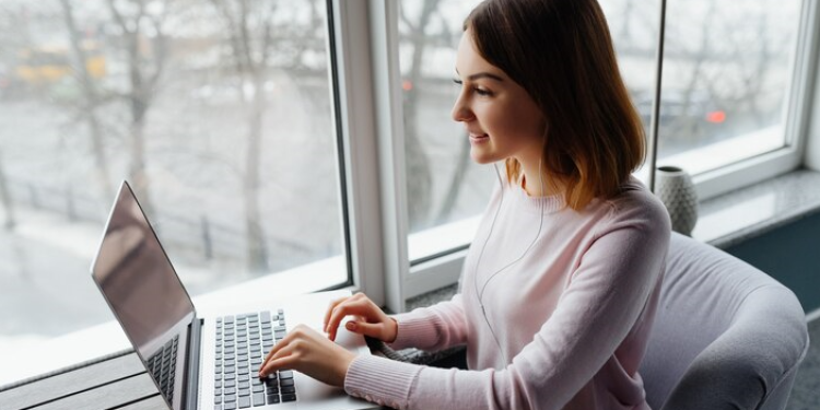 В Госдуме предложили ввести четырехдневную рабочую неделю