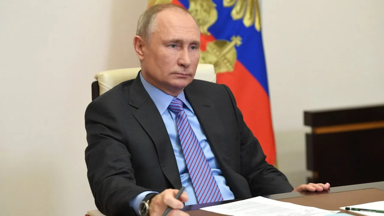 Путин заявил, что Россия сейчас проходит через череду испытаний