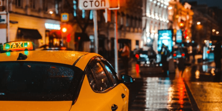 Жители рязанского Касимова пожаловались на острую нехватку таксистов