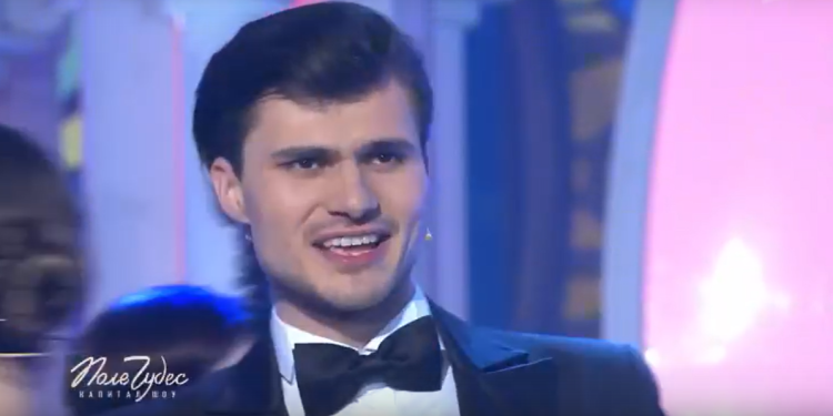 Артист Рязанского музыкального театра Никита Алешин поучаствовал в шоу «Поле чудес»