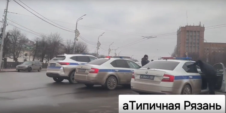 30 января в центре Рязани заметили скопление полицейских машин