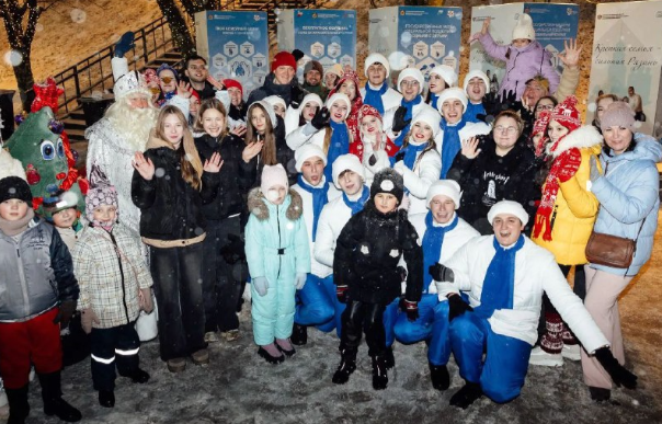 Рязанский губернатор Павел Малков снял с "Елки желаний" еще один новогодний шарик