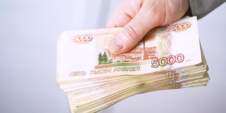 Эксперт Дударев: зарплата некоторых работников бюджетной сферы возрастет на 4,5% до конца 2024 года