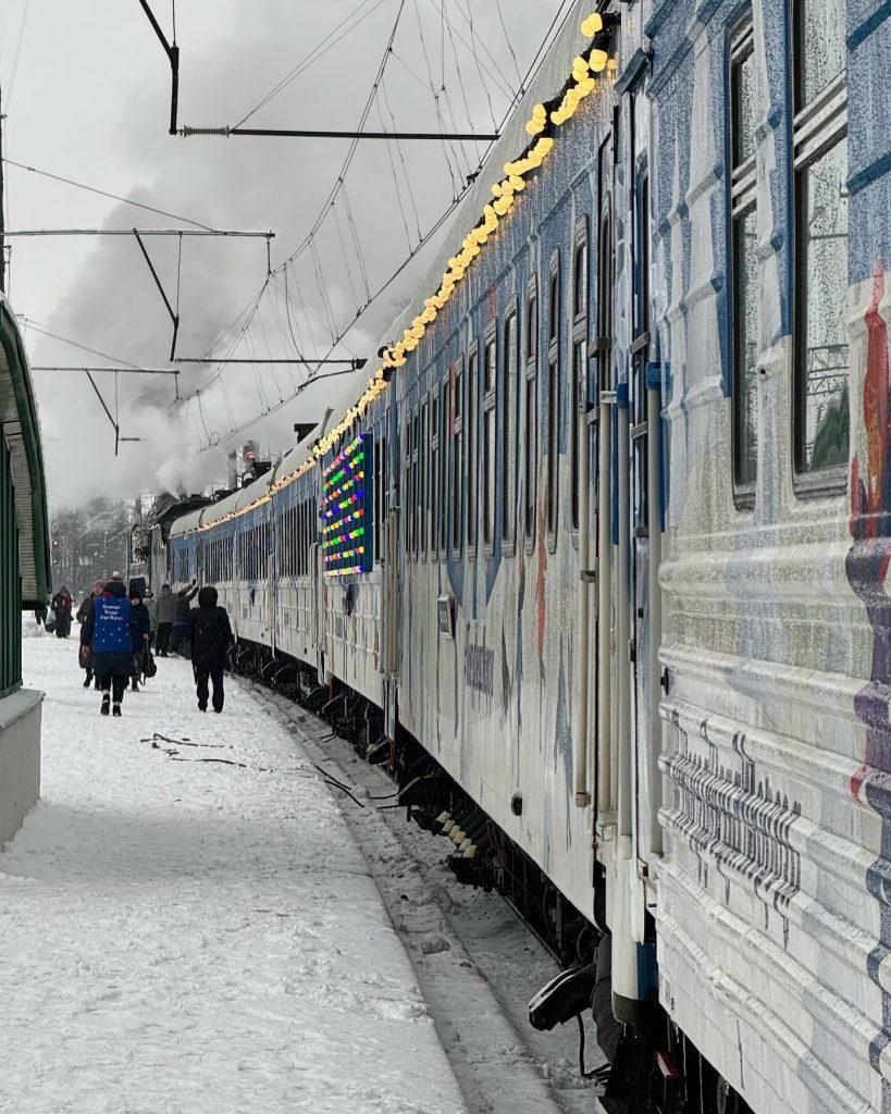 В Сети опубликовали фото прибывшего в Рязань поезда Деда Мороза